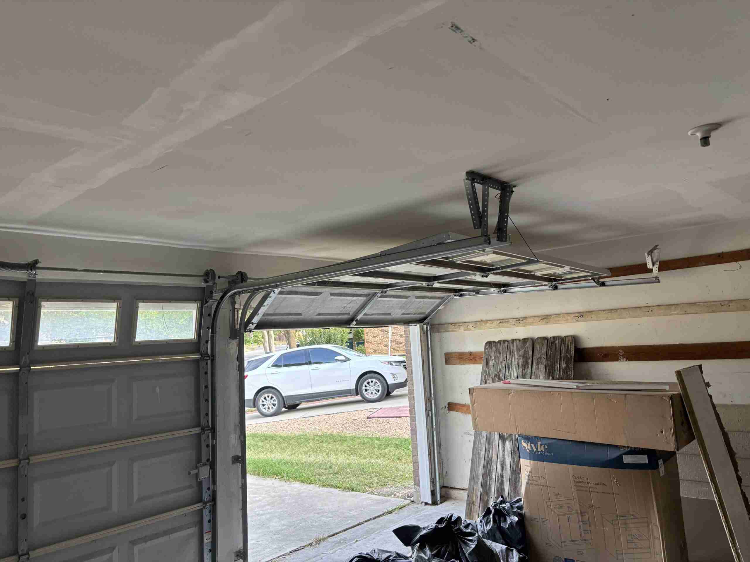 Garage Door Repair & Installation Services in Hollywood, FL