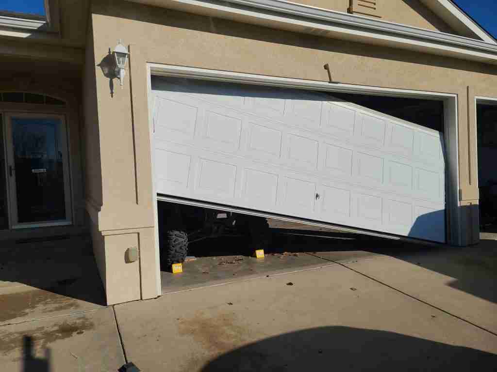 Garage Door Repair & Installation Services in  Hollywood, FL