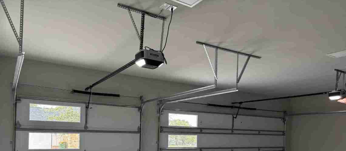 Why Battery Backup for Garage Door Opener Matter During Hurricane Season